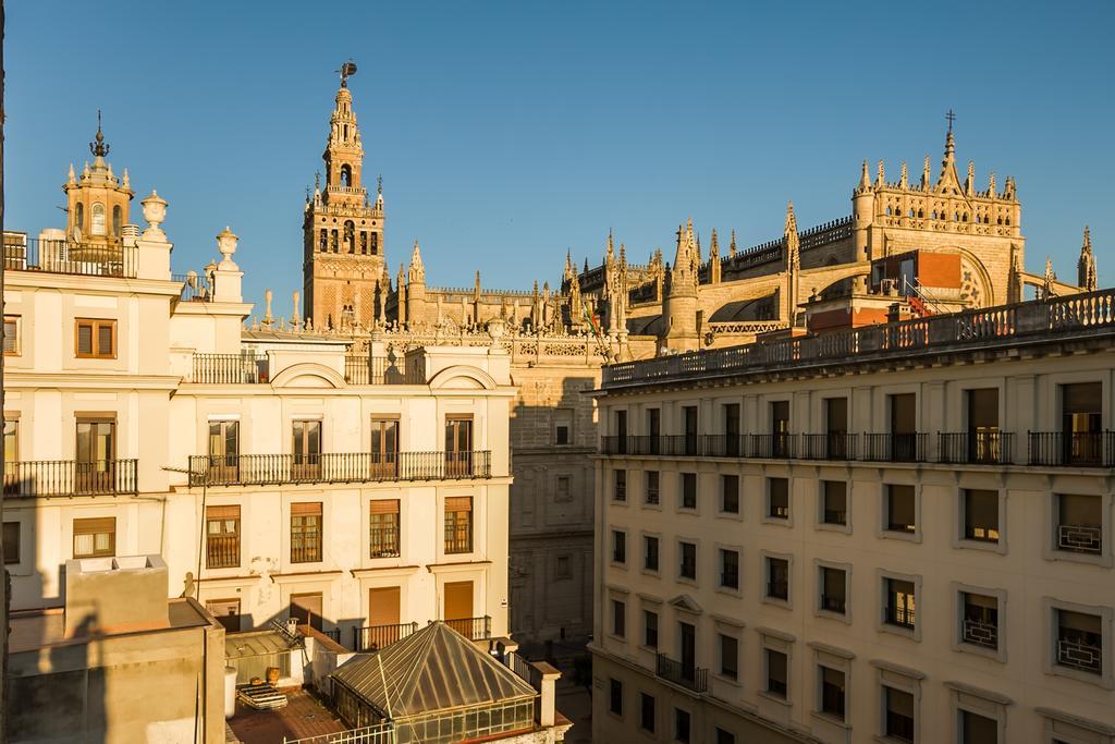 Welldone Cathedral Suites Sevilla Exterior foto